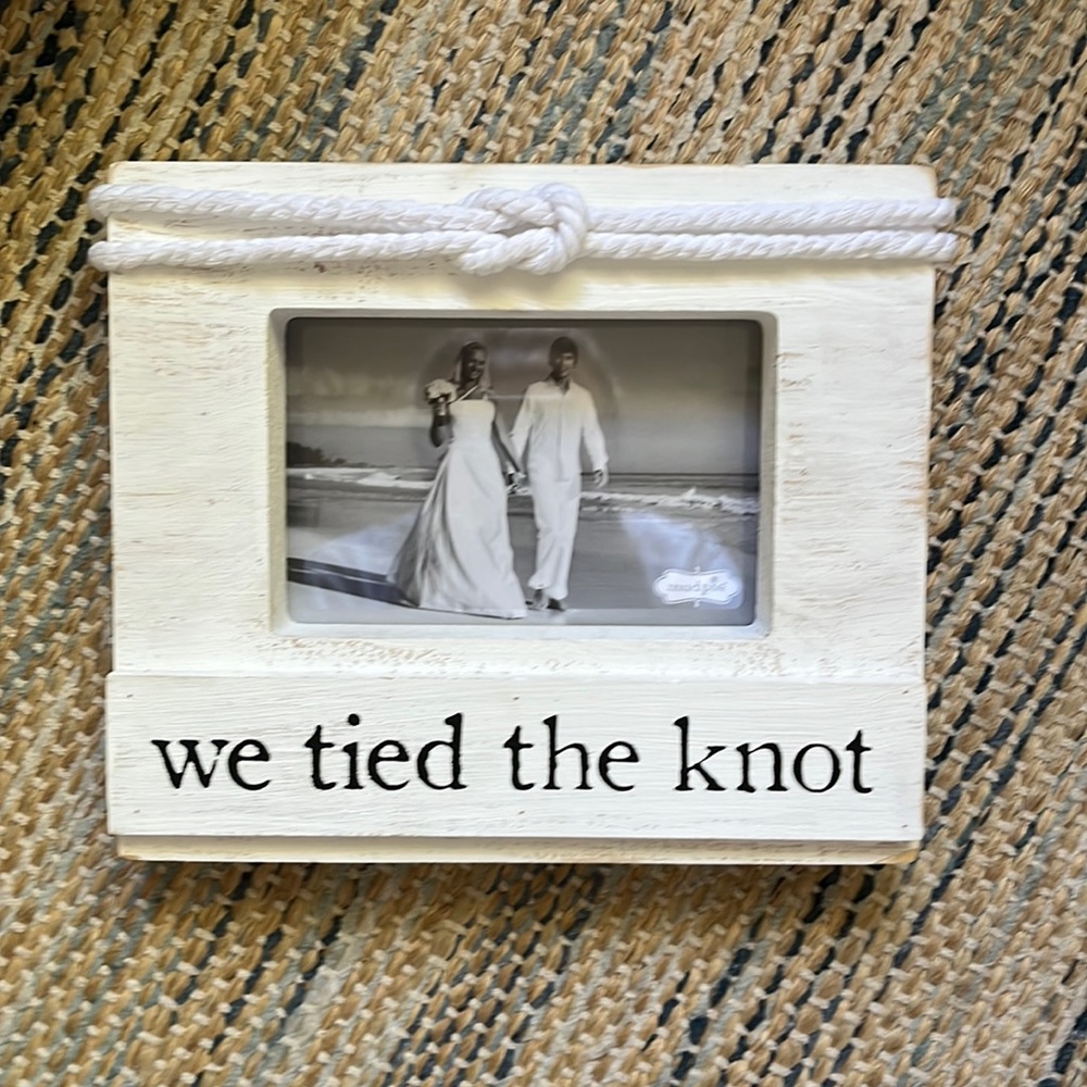 Mud Pie “we tied the knot” Frame
